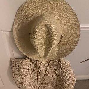 Straw hat and purse good condition